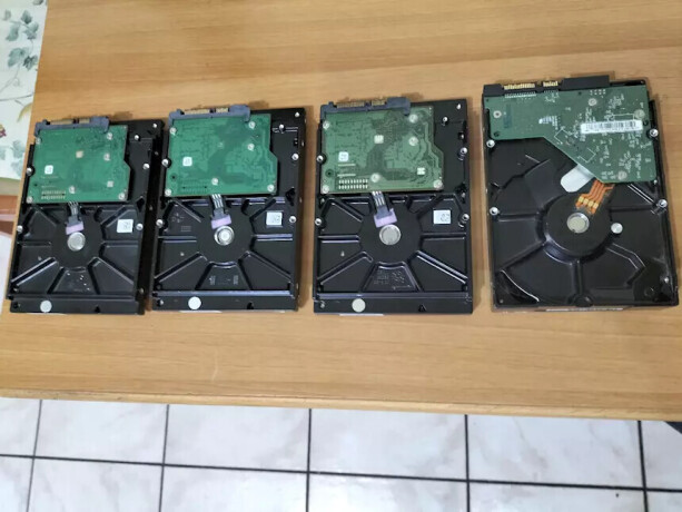 kit-4-hard-disk-testati-3x-250gb-1x-500gb-prestazioni-garantite-big-1
