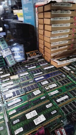 schede-ram-ddr2-ddr3-ddr4-24200-big-0